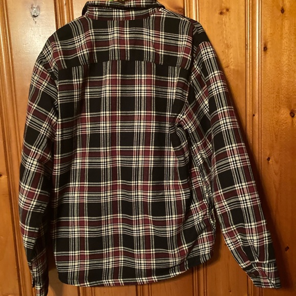 Size Medium Men’s New with tags Wrangler thick with inner furry lining 4 pockets - Picture 2 of 10